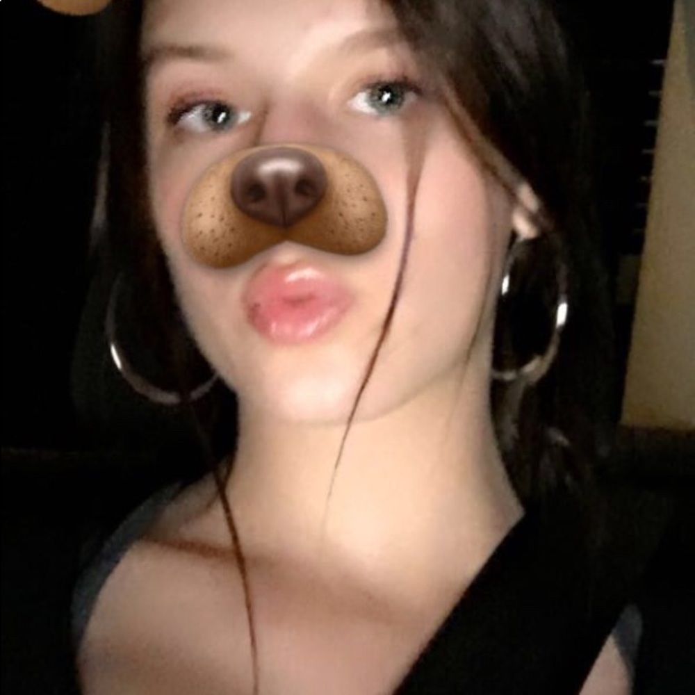 Meet your Posher, Ariana